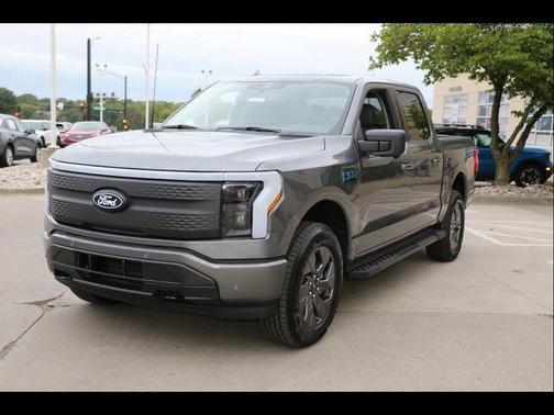 2025 Ford F-150 Lightning Flash
