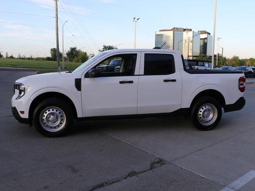 Oxford White 2026 Ford Maverick XL