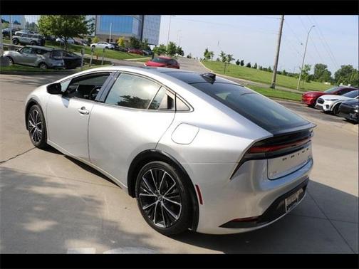 2024 Toyota Prius XLE