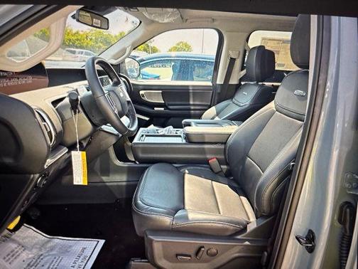 Glacier Gray Metallic 2026 Ford Expedition Max Platinum