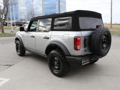2022 Ford Bronco Black Diamond