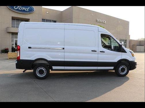 2025 Ford Transit-250 148 WB Medium Roof Cargo