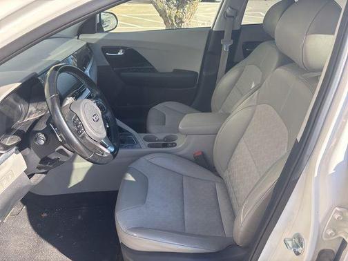 2020 Kia Niro Touring