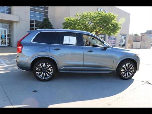 2020 Volvo XC90 T6 Momentum 6 Passenger