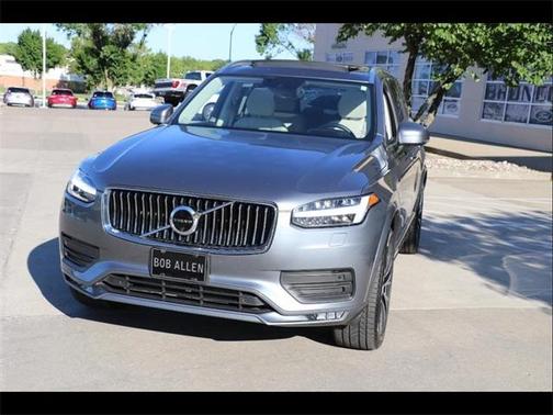 2020 Volvo XC90 T6 Momentum 6 Passenger