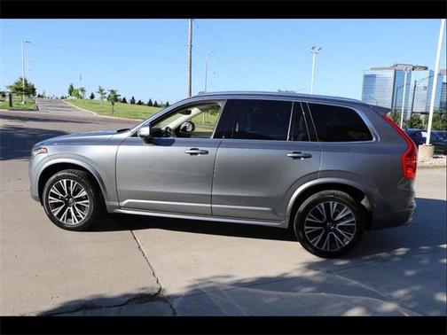 2020 Volvo XC90 T6 Momentum 6 Passenger