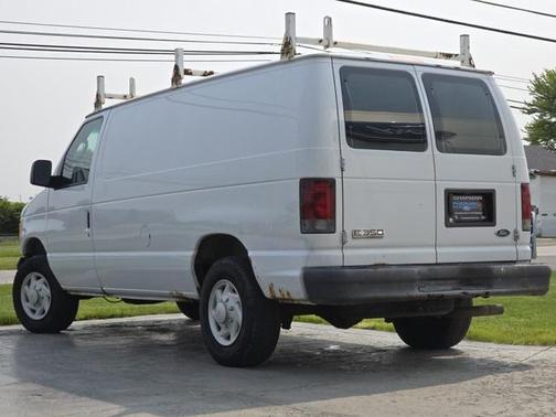 2007 Ford E250 Base