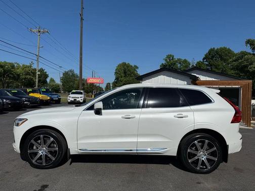 White 2019 Volvo XC60 T6 Inscription