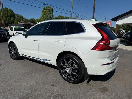 White 2019 Volvo XC60 T6 Inscription