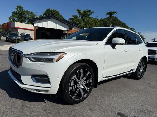 White 2019 Volvo XC60 T6 Inscription