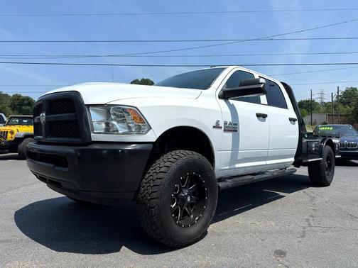 2017 RAM 3500 Tradesman Crew Cab 4x4 8' Box