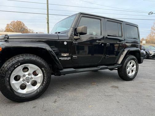 2013 Jeep Wrangler Unlimited Sahara