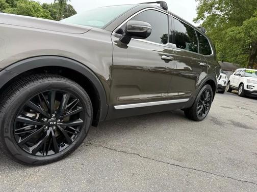 Green 2020 Kia Telluride SX