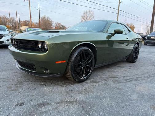2018 Dodge Challenger SXT