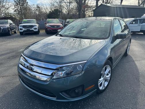 2012 Ford Fusion SE