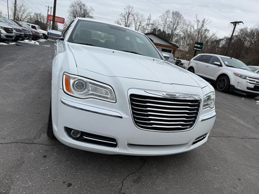 2011 Chrysler 300 Limited