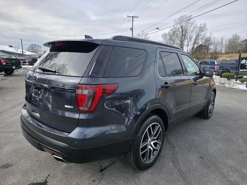 2017 Ford Explorer sport