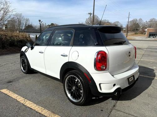 2011 MINI Cooper S Countryman Base