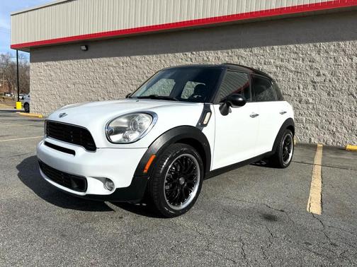 2011 MINI Cooper S Countryman Base