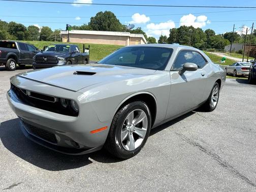 2019 Dodge Challenger SXT