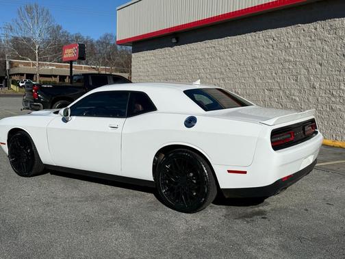 2016 Dodge Challenger SXT