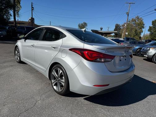 2015 Hyundai ELANTRA Sport