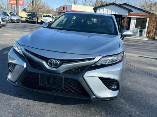 2018 Toyota Camry SE