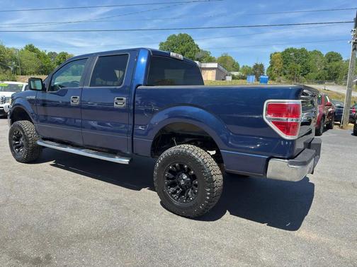 Blue 2010 Ford F-150 XLT SuperCrew