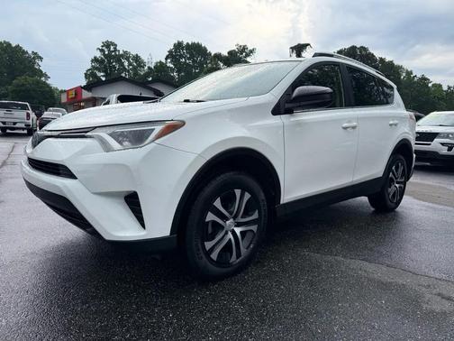 White 2018 Toyota RAV4 LE