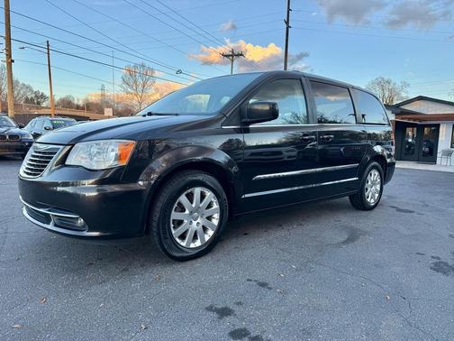 2015 Chrysler Town & Country Touring