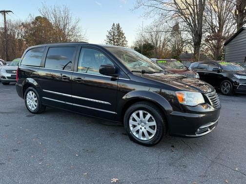 2015 Chrysler Town & Country Touring