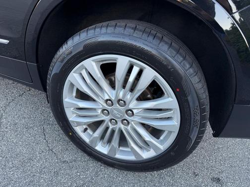 2019 Cadillac XT5 Premium Luxury