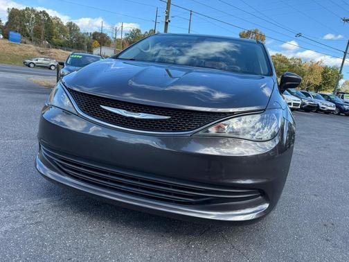 2017 Chrysler Pacifica Touring