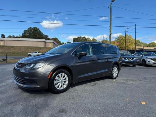 2017 Chrysler Pacifica Touring
