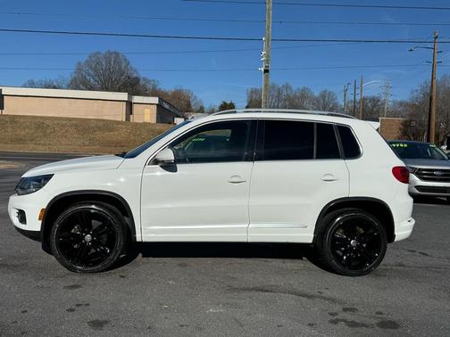2016 Volkswagen Tiguan R-Line
