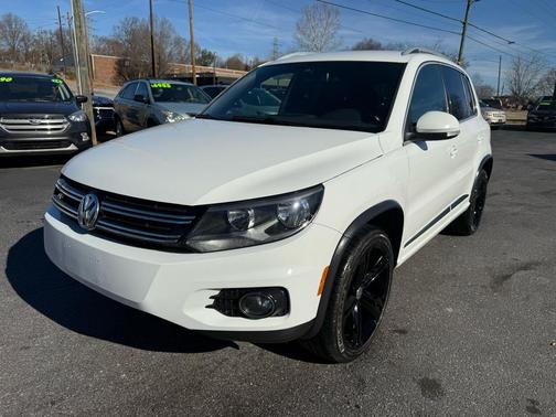 2016 Volkswagen Tiguan R-Line