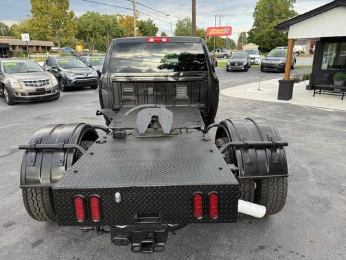 2018 RAM 3500 Tradesman Crew Cab 4x4 8' Box