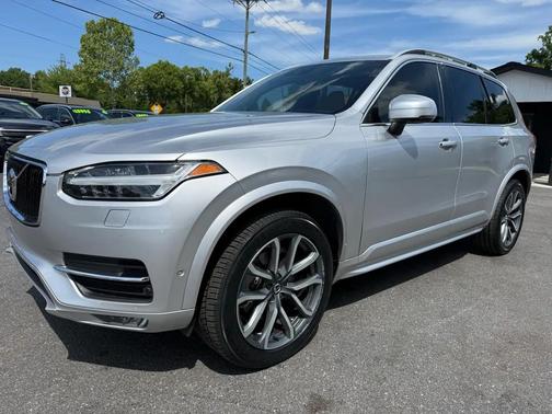 Silver 2019 Volvo XC90 T6 Momentum