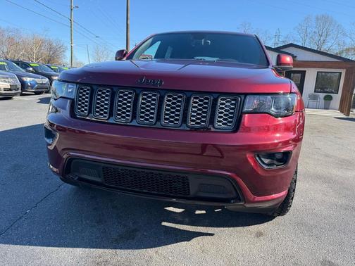 2017 Jeep Grand Cherokee Altitude