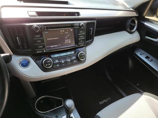 2016 Toyota RAV4 Hybrid XLE