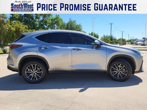2025 Lexus NX 250 Premium