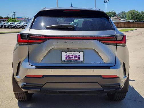 2025 Lexus NX 250 Premium