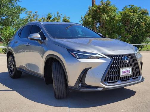 2025 Lexus NX 250 Premium