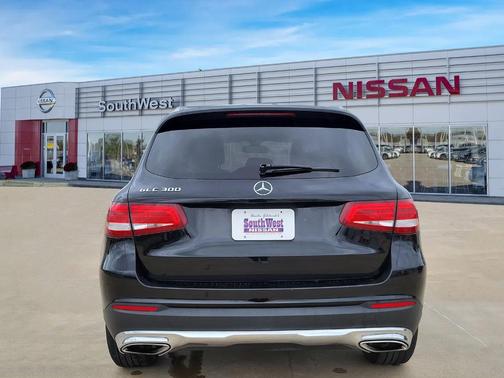 2017 Mercedes-Benz GLC 300 Base