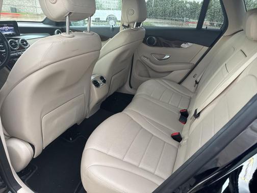 2017 Mercedes-Benz GLC 300 Base