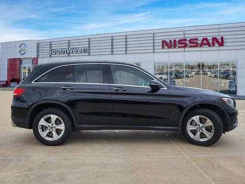 2017 Mercedes-Benz GLC 300 Base