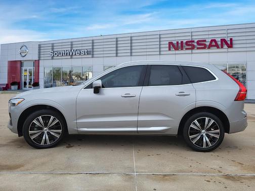 2022 Volvo XC60 B5 Inscription