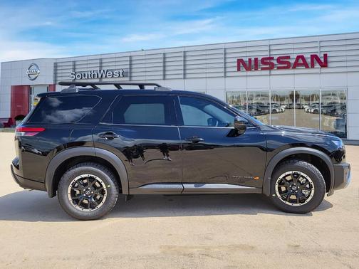 2025 Nissan Pathfinder Rock Creek