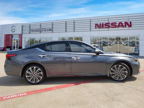 2025 Nissan Altima SL