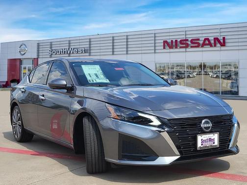 2025 Nissan Altima SL